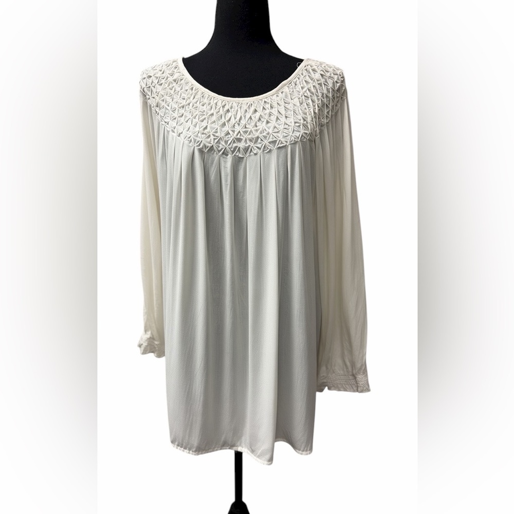 Cal Style USA Off White Textured Yoke Tunic Top Size S
